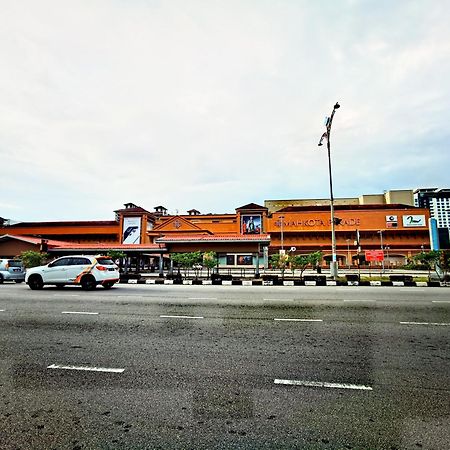Bandar Melaka Family Bungalow Private Pool Bbq Wifi Netflix Exteriör bild